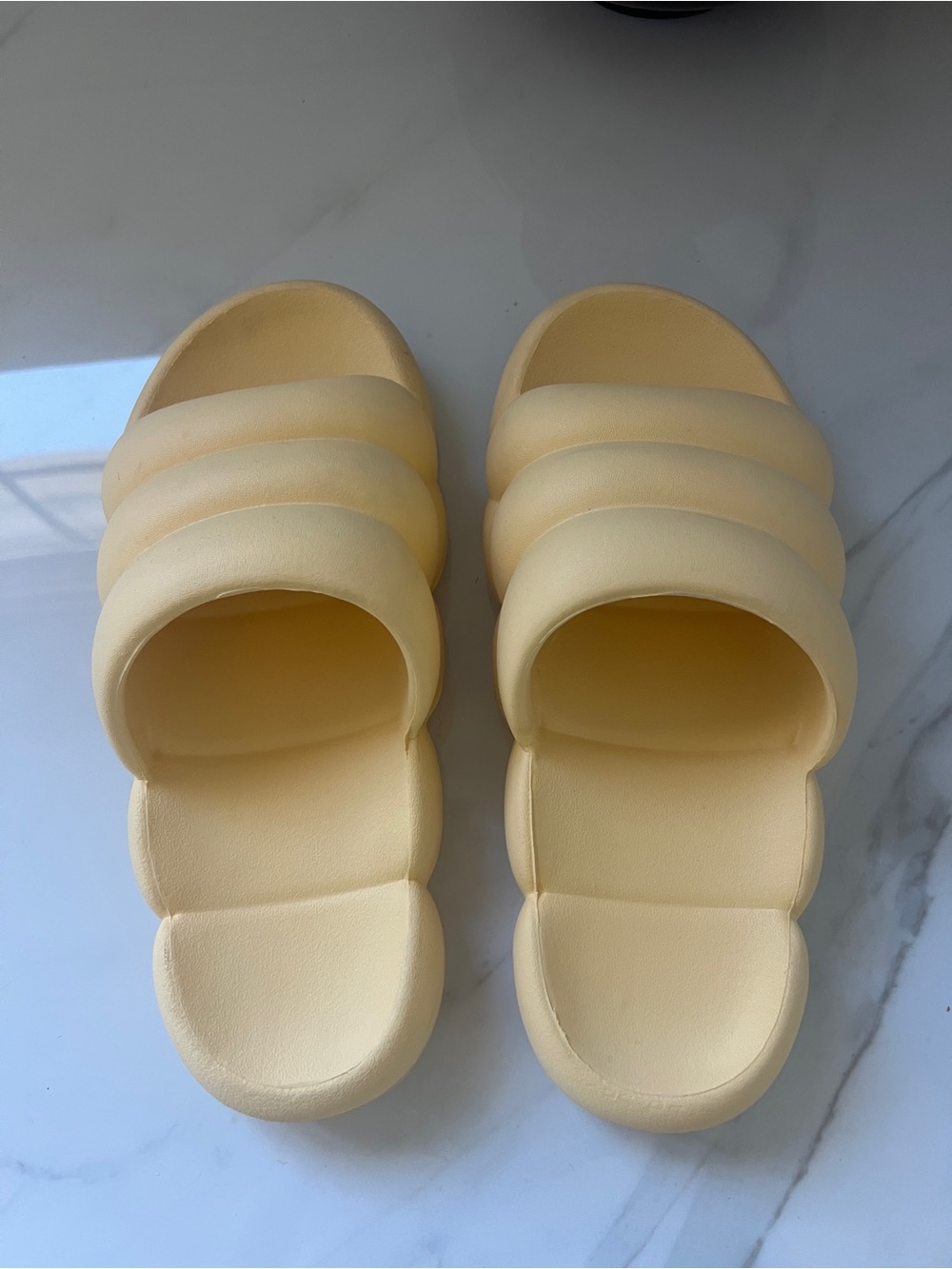 Women's Cushioned Slide Sandals in Pale Yellow